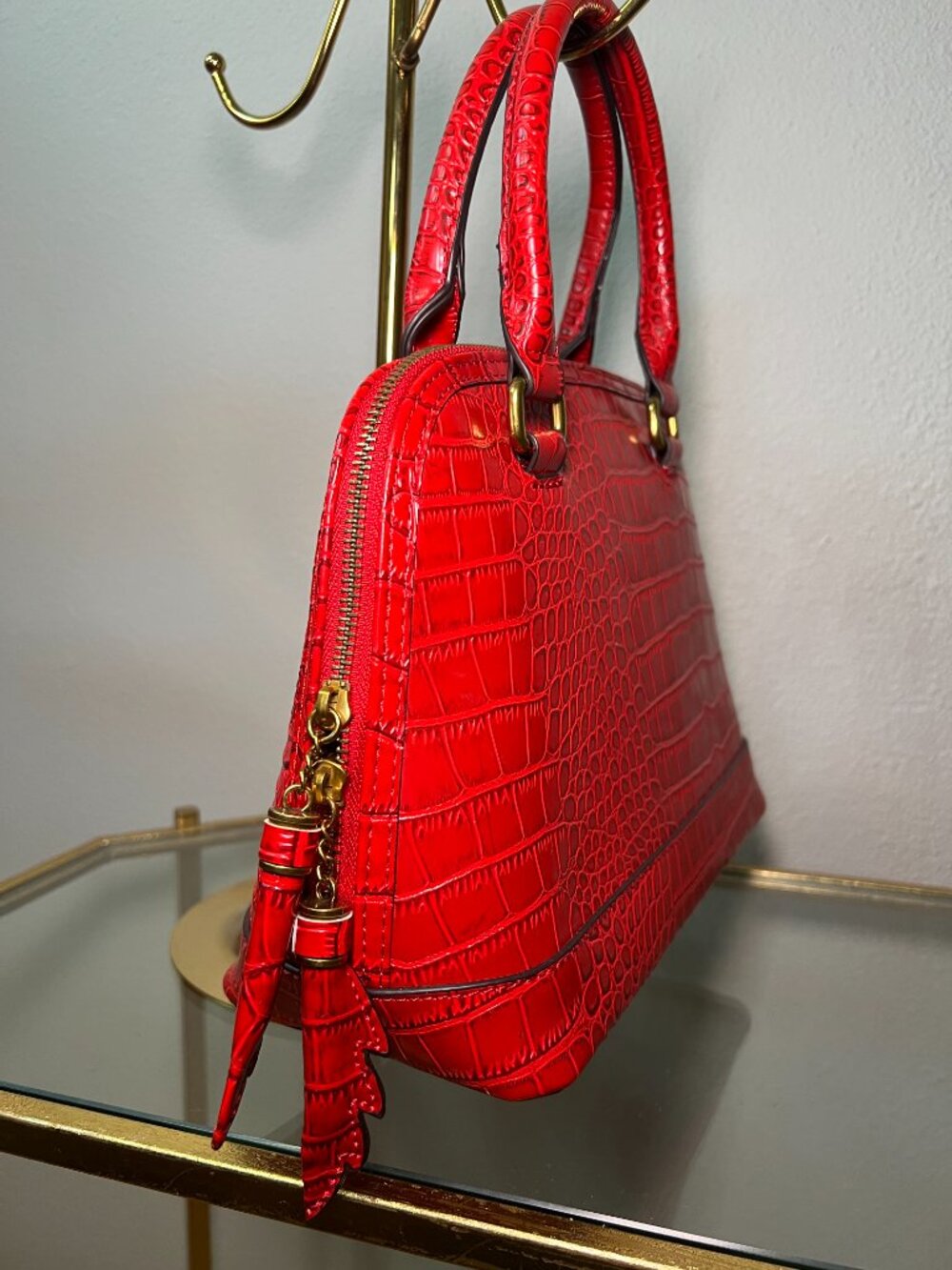NEW GORGEOUS RED CROC EMBOSSED HANDBAG - Picture 4 of 7